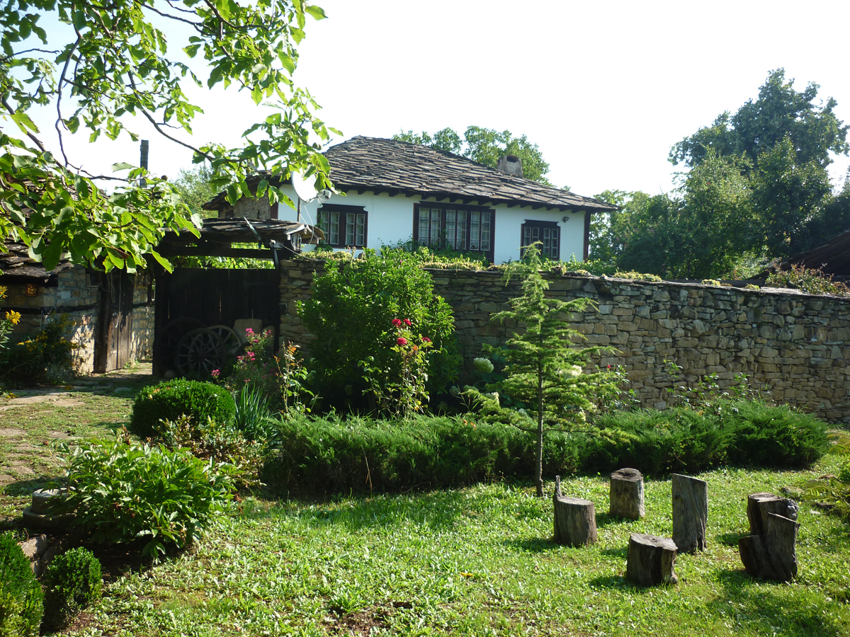 Старобългарски почивен комплекс “Пейна”